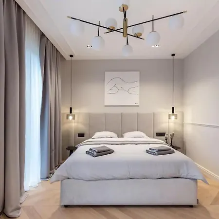 Apartment Spacious Luxury Apt With Terrace Old Town/paupys