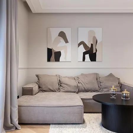 Spacious Luxury Apt With Terrace Old Town/paupys * فيلنيوس